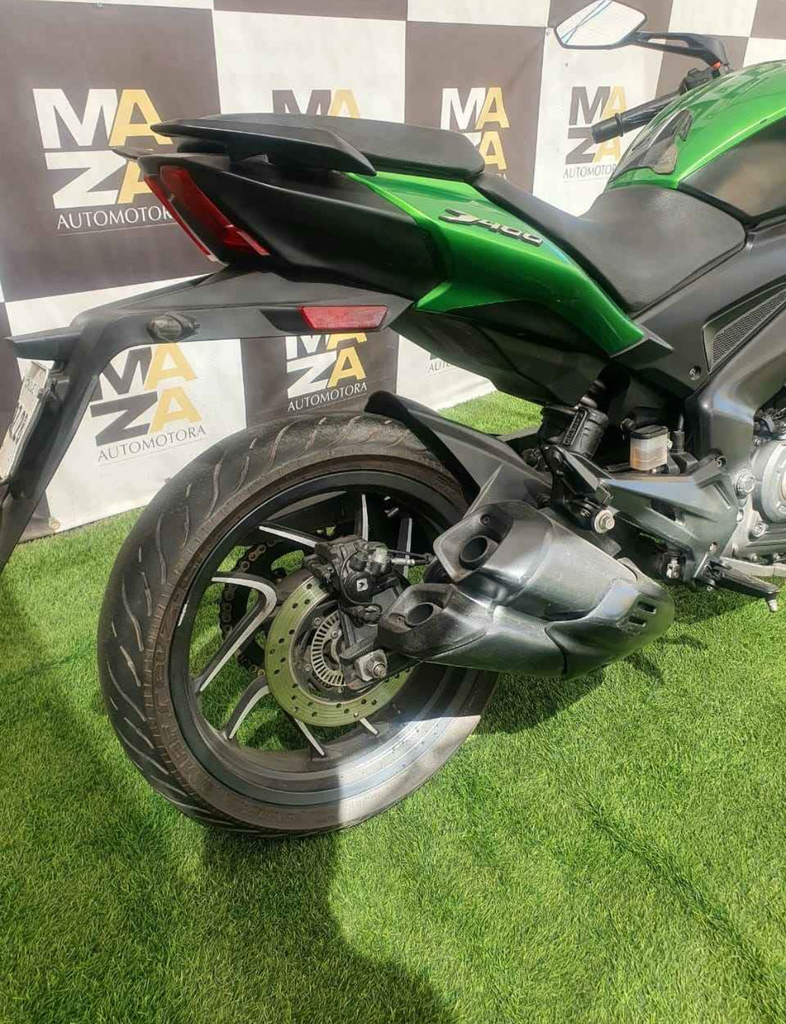 2020 Bajaj Dominar