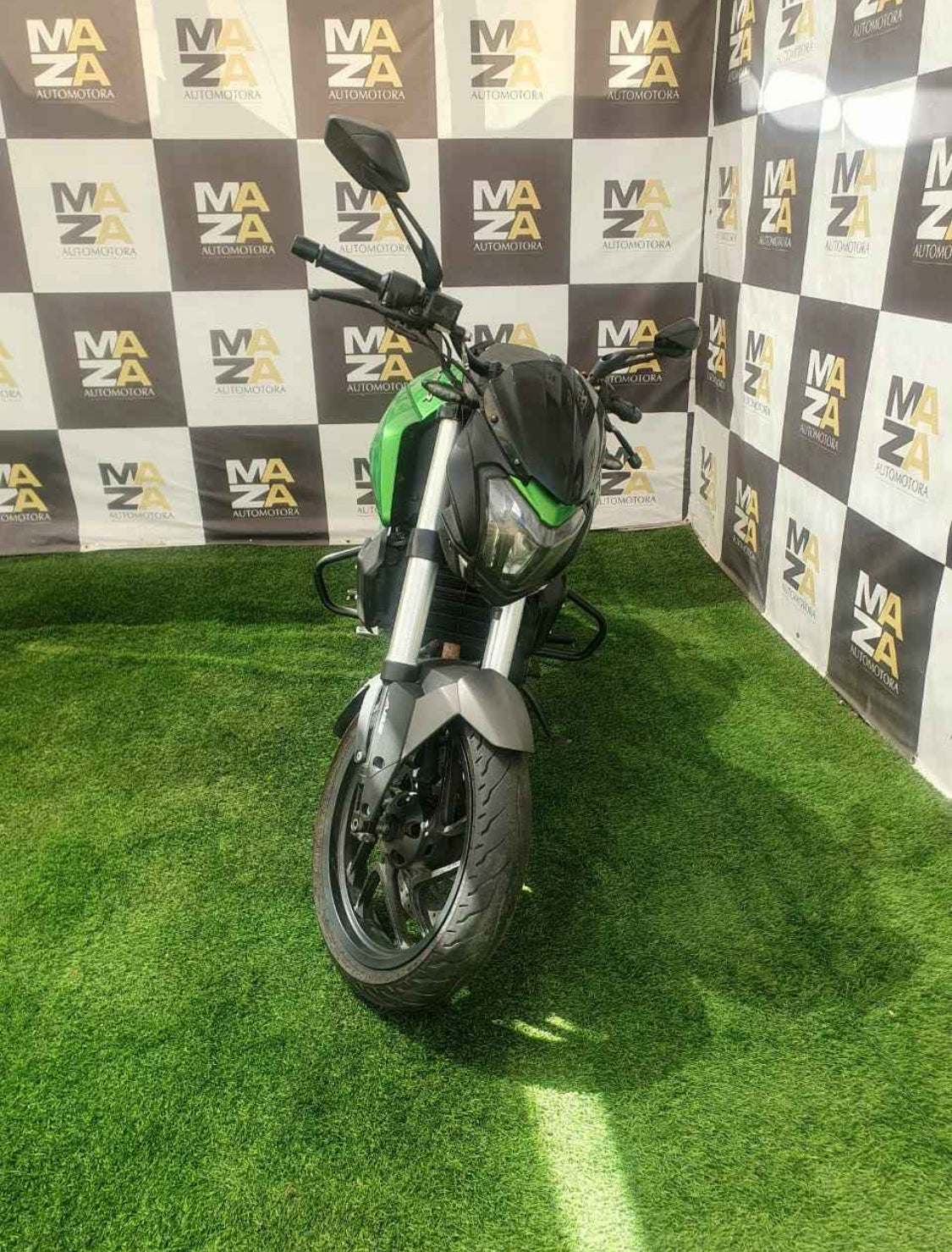 2020 Bajaj Dominar