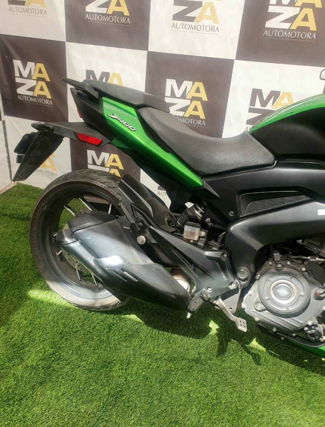 2020 Bajaj Dominar